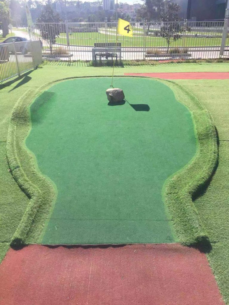 putting green accessories