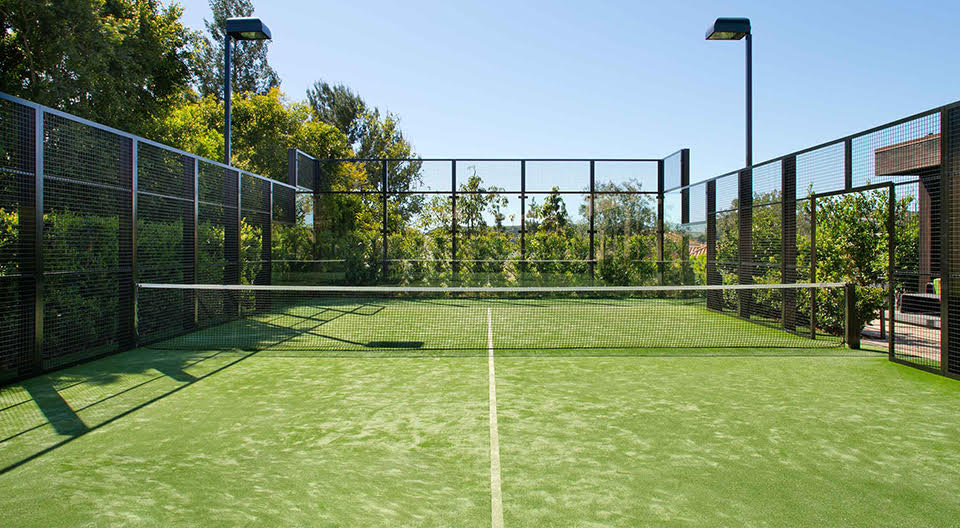 padel court size in feet
padel court builders